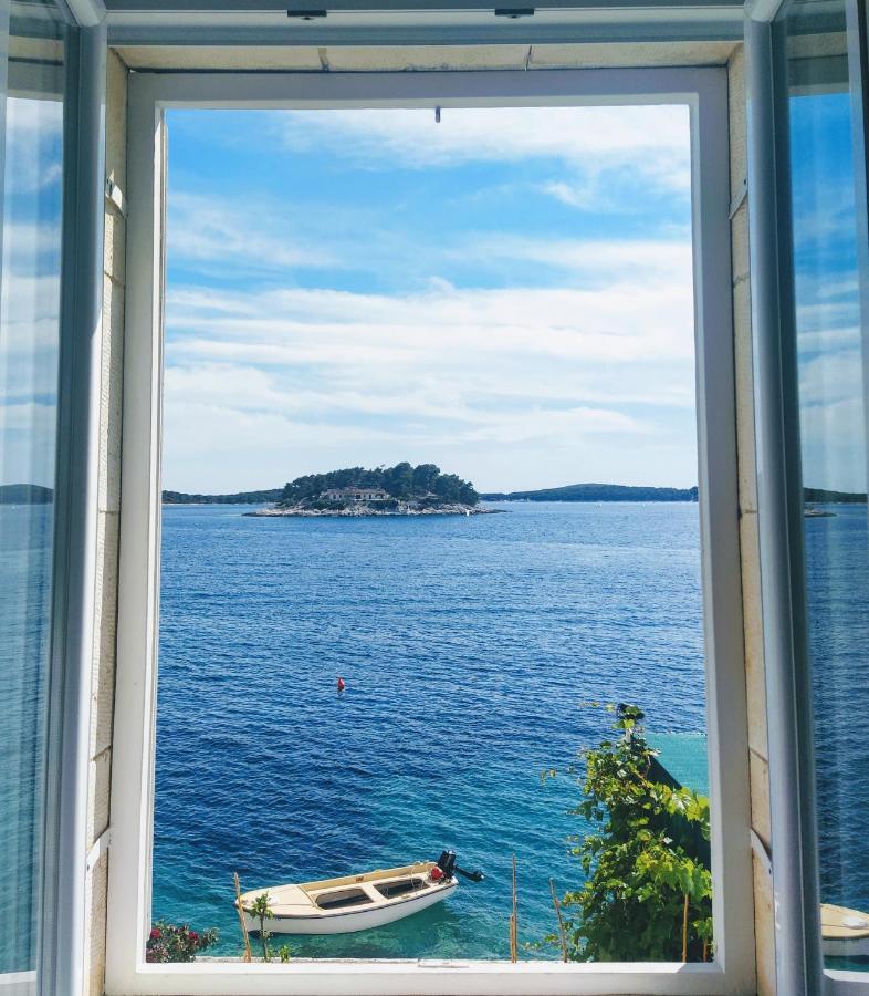Seafront Rooms Hvar Town Eksteriør billede