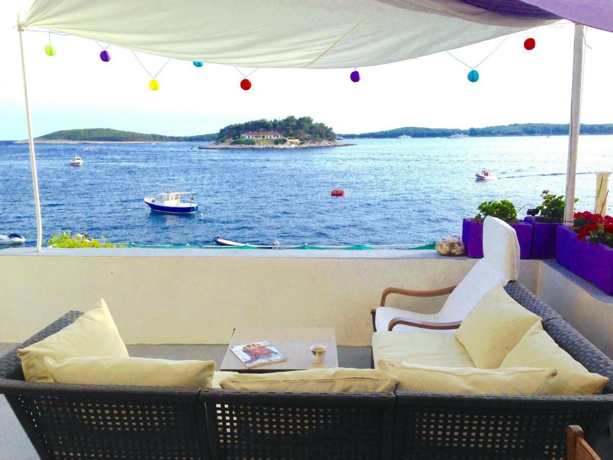 Seafront Rooms Hvar Town Eksteriør billede